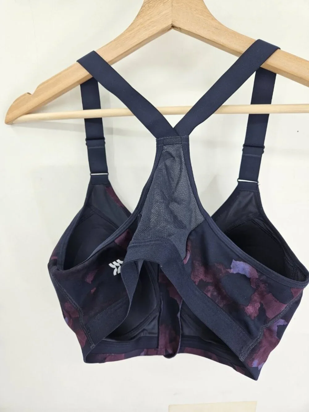All In Motion Sports Bra Womens 38C Purple Camo Floral Front Zip Support Workout